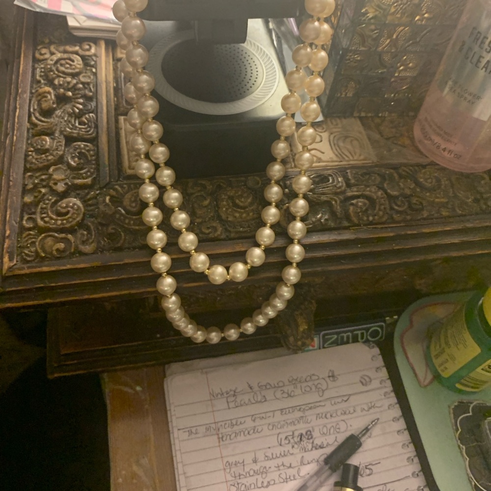 Elegant Pearl Necklace
